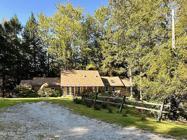 598 W Green Pond Way photo 3
