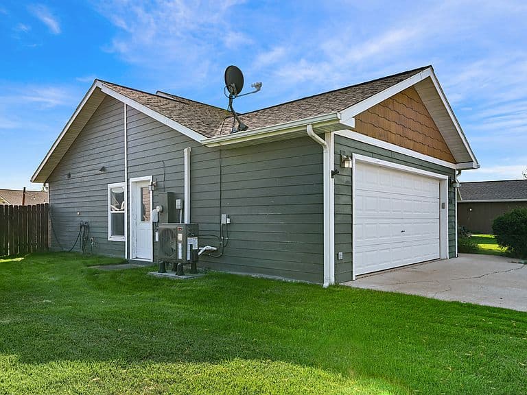 211 Jackson Peak Dr photo 4
