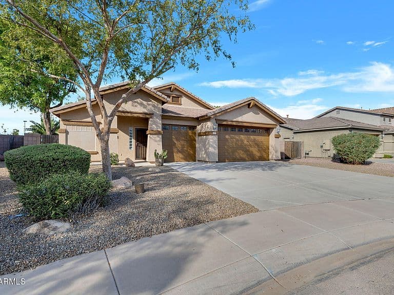 44630 W REDROCK Road photo 1
