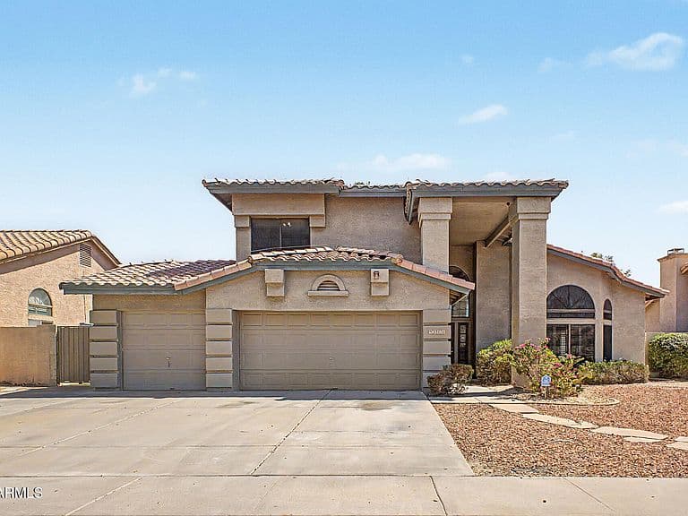 9555 S PALM Drive photo 1