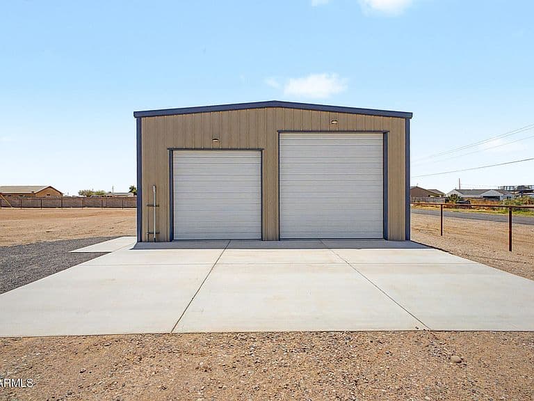 5959 E RED BIRD Lane photo 4