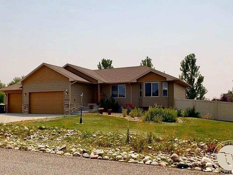 6990 Lakeshore Dr photo 1