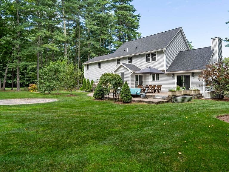 4 Taconic Drive photo 5