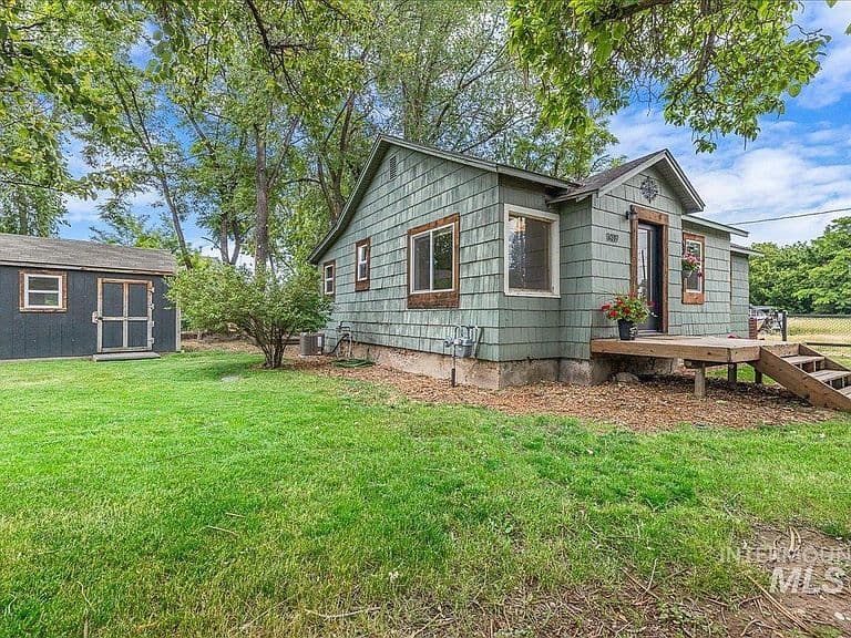 1419 E Boise Ave photo 4