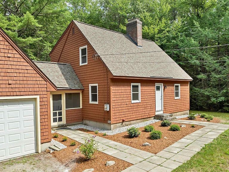 111 Town Farm Road photo 2