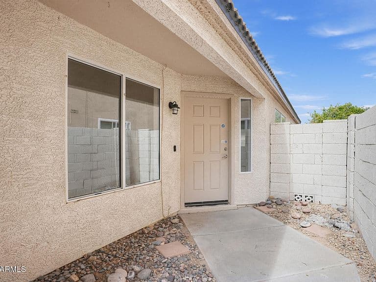 2714 S 156TH Drive photo 4