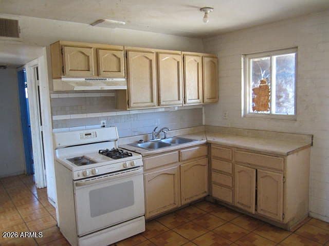 1418 E LA SALLE Street photo 5