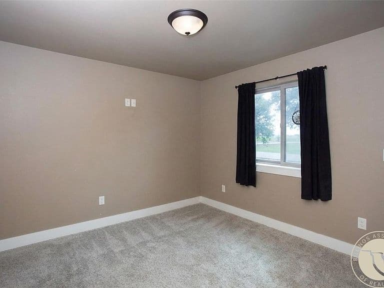 5606 Xb Rd photo 5