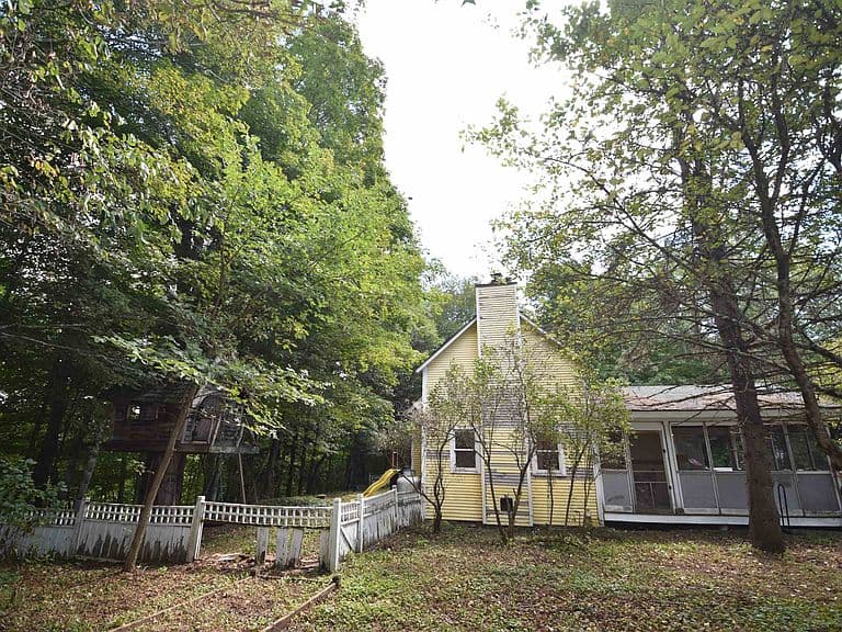 293 Stagecoach Road photo 1