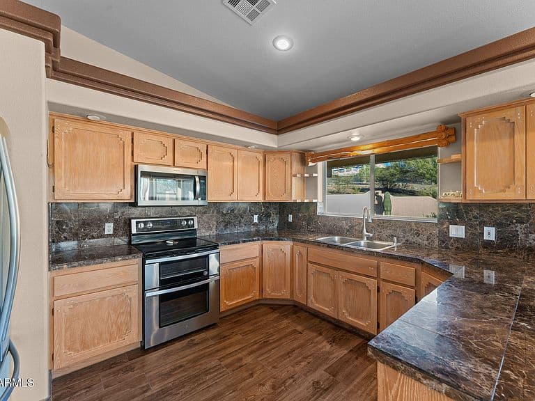 32822 Homestead Drive photo 3