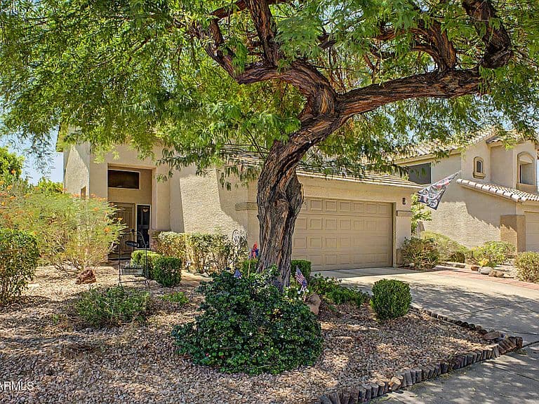 17202 N 40TH Place photo 3