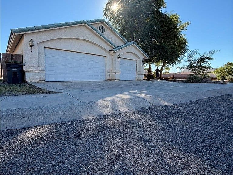 2416 E Palo Verde Drive photo 2