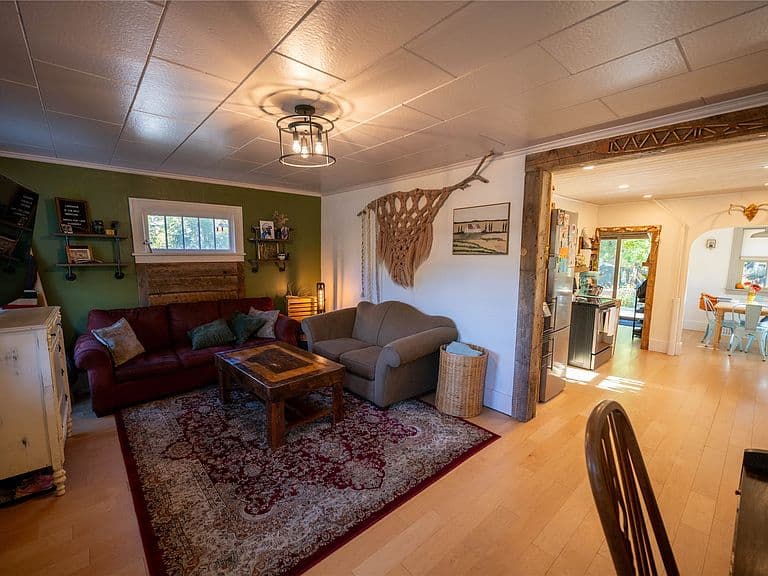 343 N Rodney St photo 5