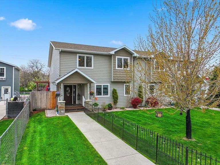 1119 N Canyon St photo 3