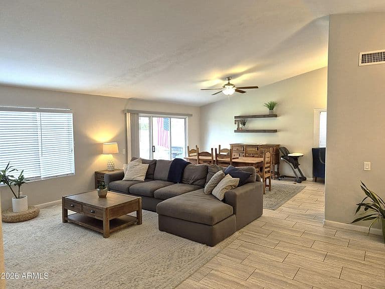 633 E IRONWOOD Drive photo 2