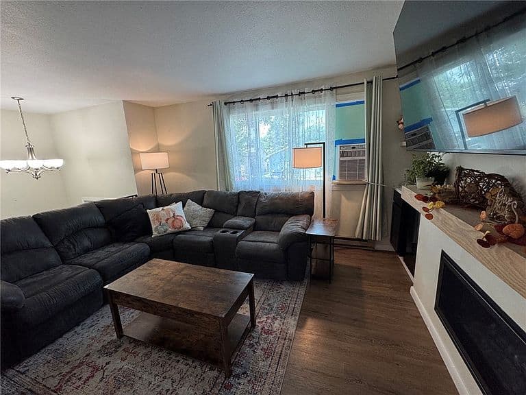 621 Chinook Pl photo 3