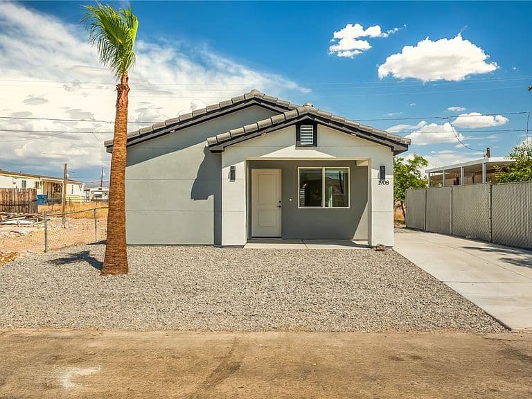1908 Granada Drive photo 1