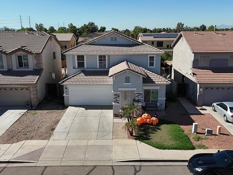 3414 S 72ND Lane photo 2