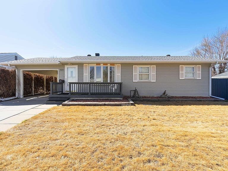 3023 Oak Ave photo 1