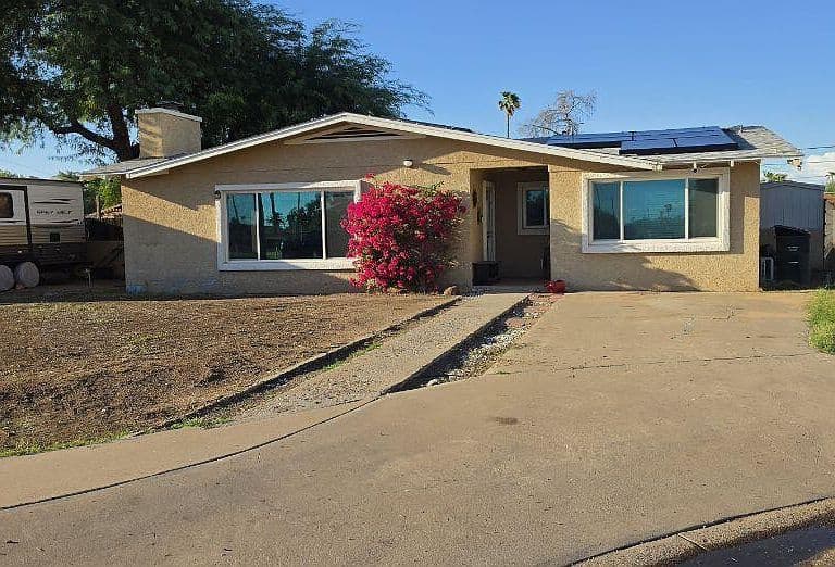 1128 N WALNUT Drive photo 1
