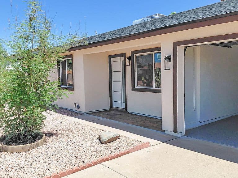15811 N 23RD Street photo 2