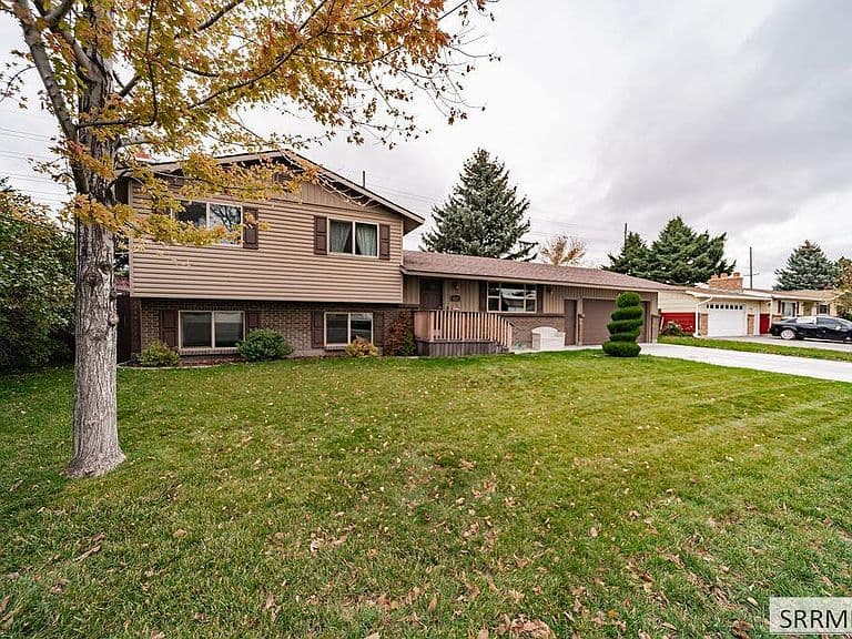 1825 Kearney St photo 2