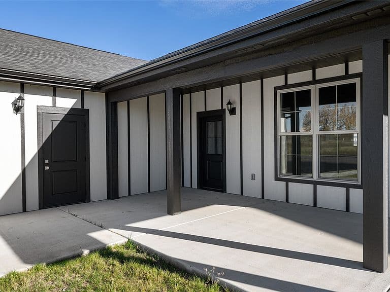 1002 Sagebrush Ln photo 2