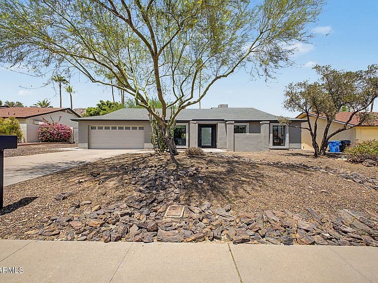 2276 E CHRISTY Drive photo 1