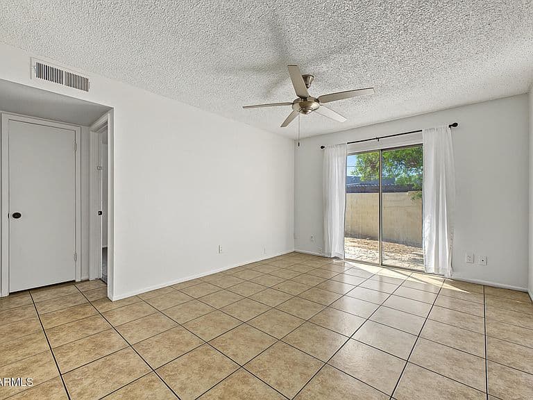 8109 N 32ND Drive photo 5