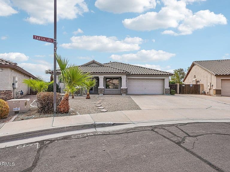 15287 W TAD Lane photo 4