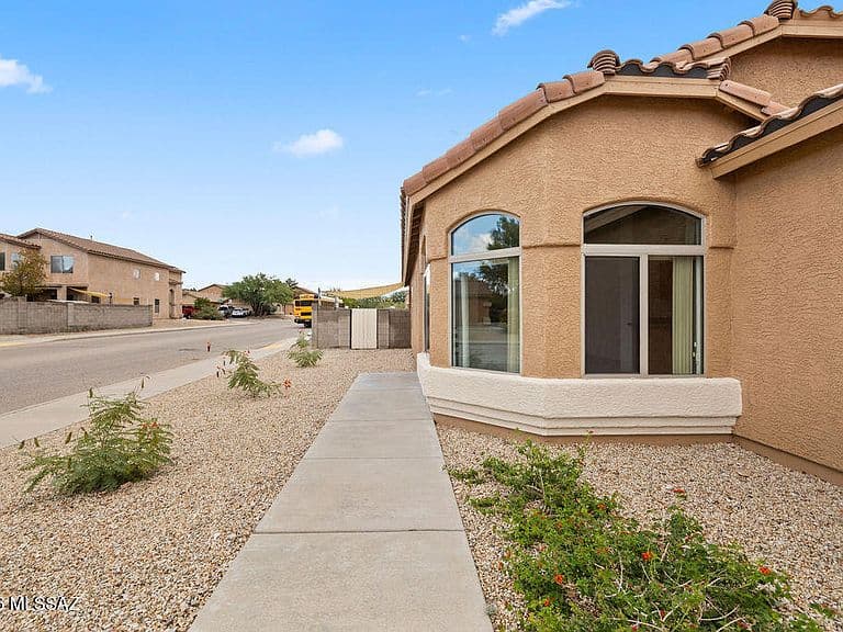 8403 S Otis Dr photo 2
