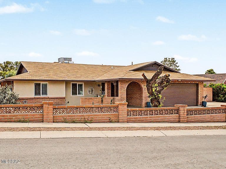 4701 W Red Wolf Dr photo 4
