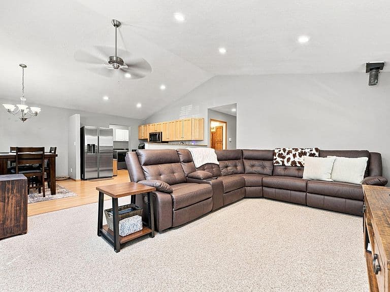 325 Nighthawk Ct photo 5