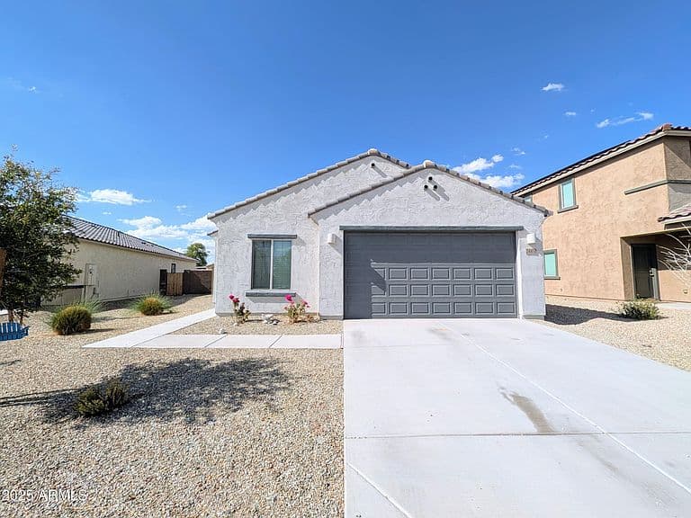 24458 W VERLEA Drive photo 1