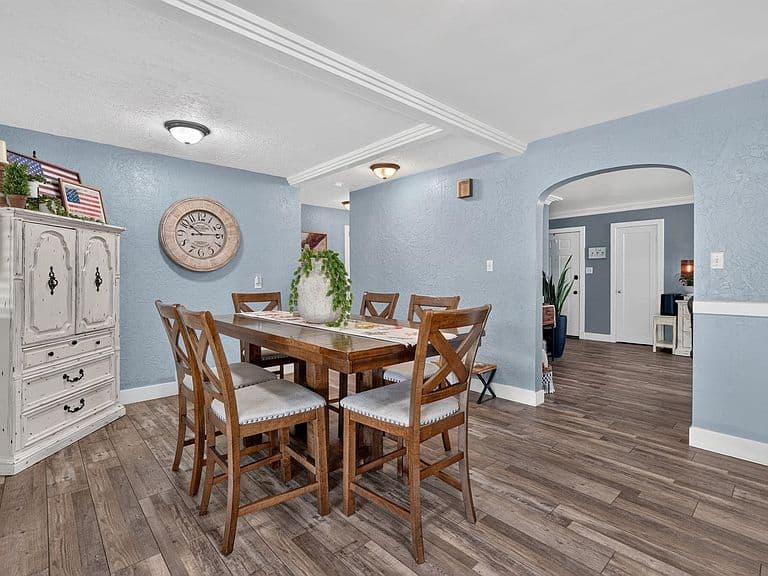 728 Ebony St photo 5