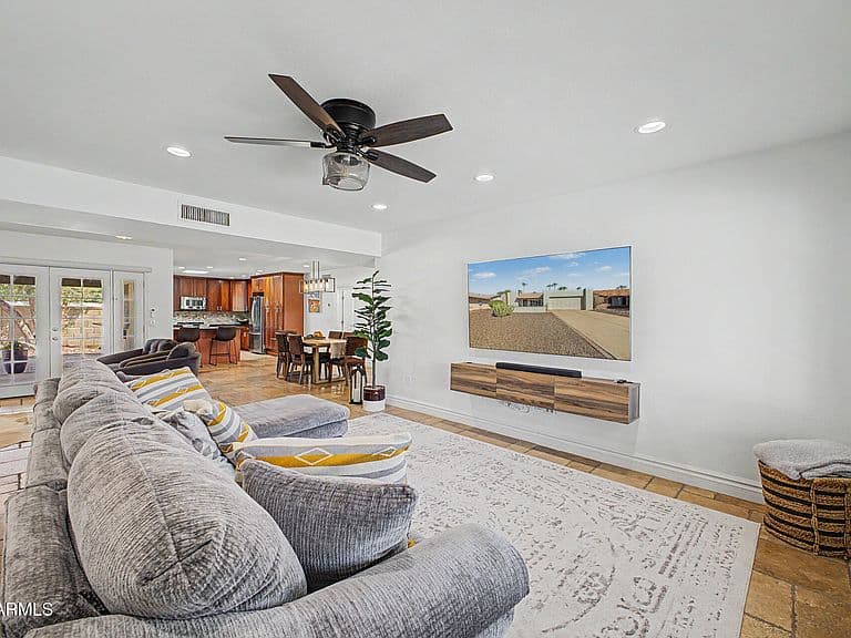 8633 E SAN ALFREDO Drive photo 4