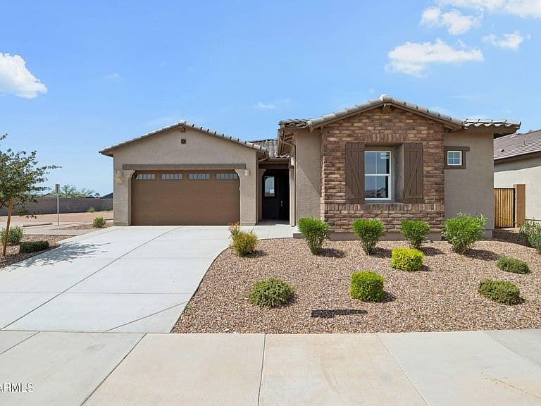 32620 N Birchwood Drive photo 1