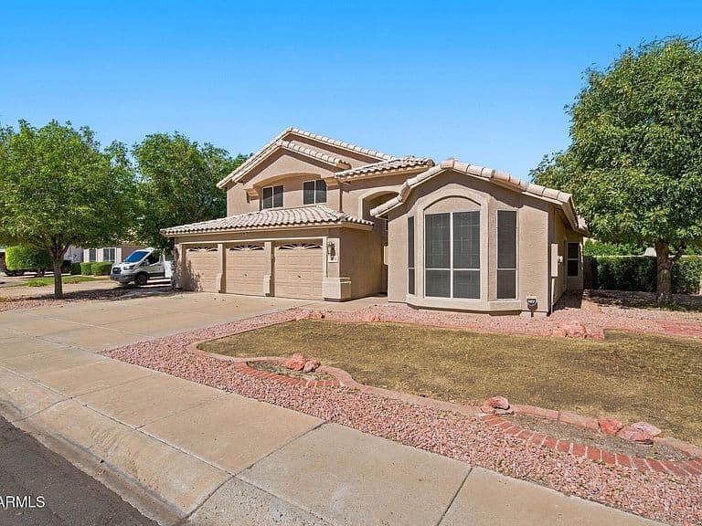 6564 W LONE CACTUS Drive photo 2