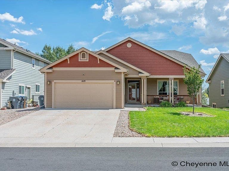1419 Sunny Hill Dr photo 2
