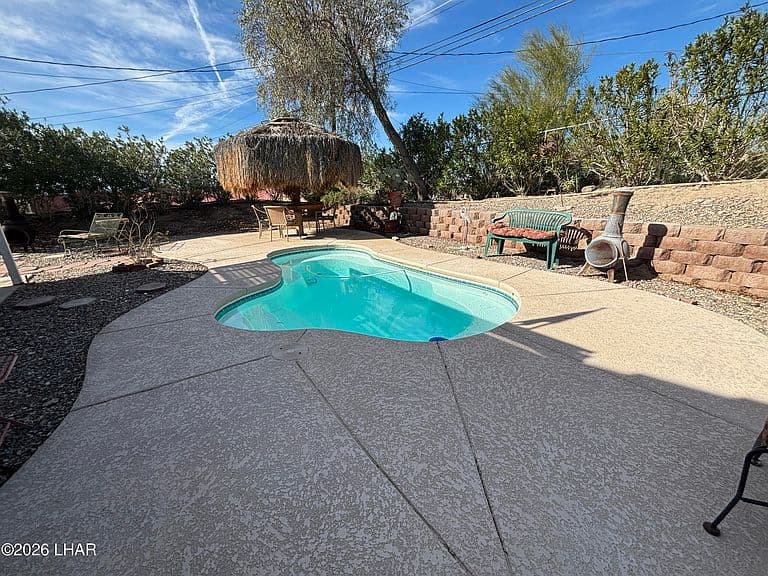 1045 Sunny Ridge Dr photo 4