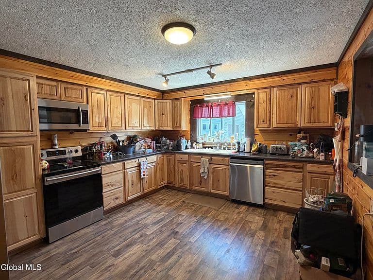 934 Sciota Road photo 3