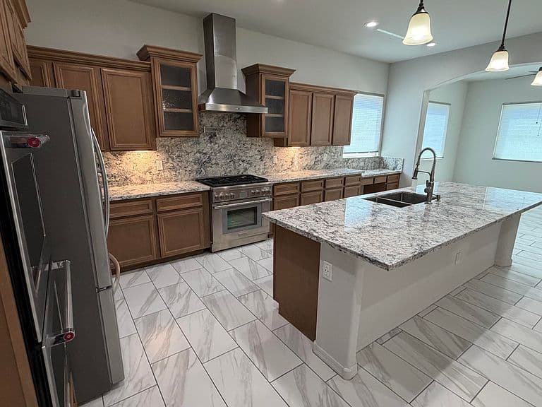 18112 W MOUNTAIN SAGE Drive photo 4