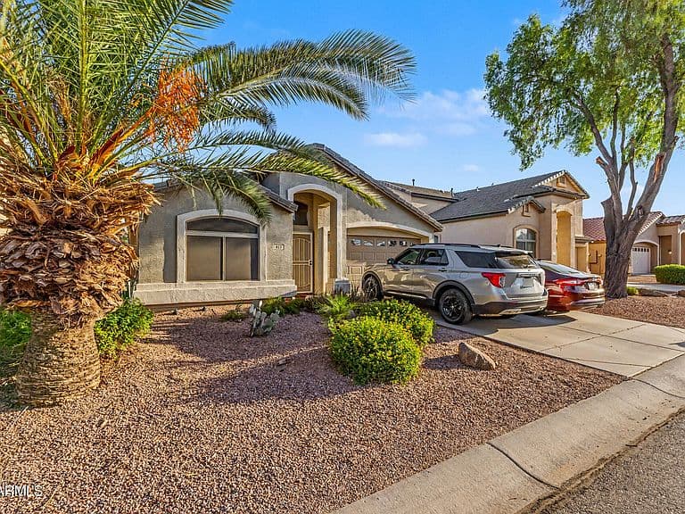 853 E MOUNTAIN VIEW Road photo 4