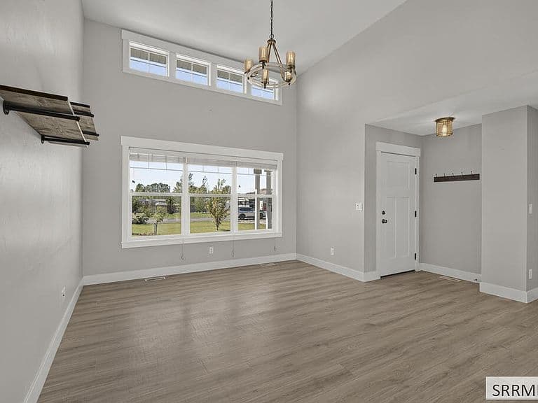 182 N 3978 E photo 4