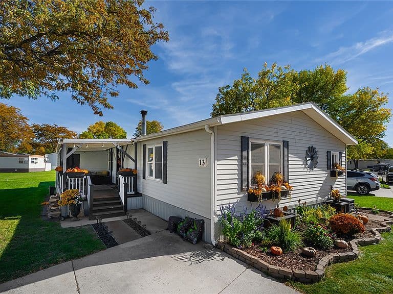 13 Plumcreek Dr photo 1