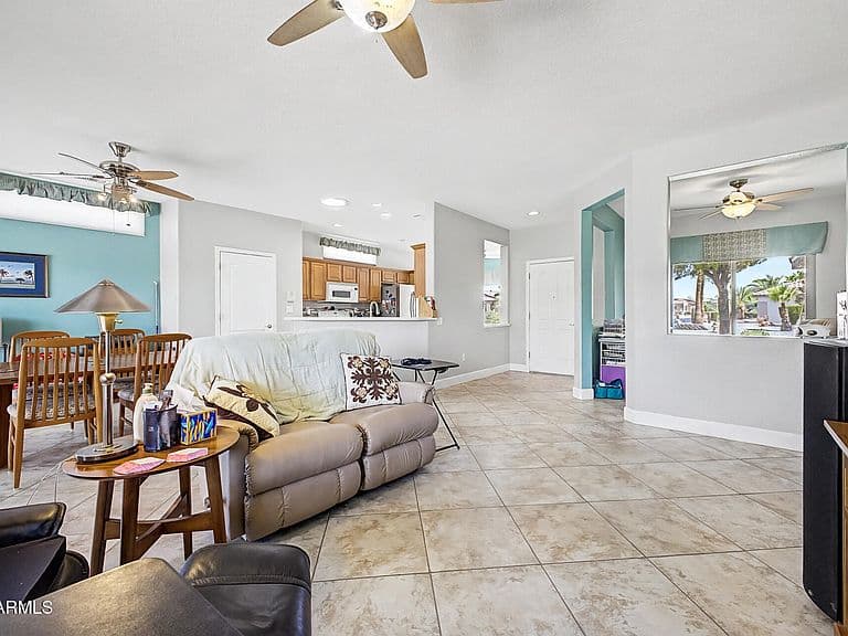 16039 W INDIGO Lane photo 4