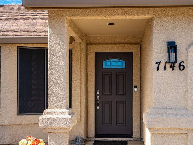 7146 N Viewscape Dr photo 2