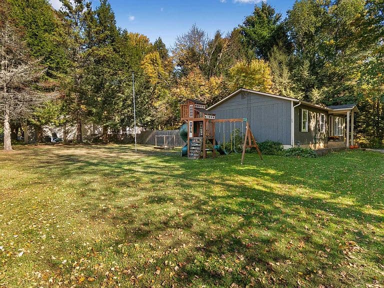 26 Beaver Brook Road photo 5