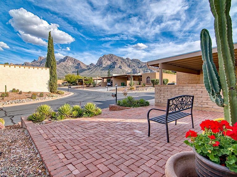 10075 N Oro Pl photo 3