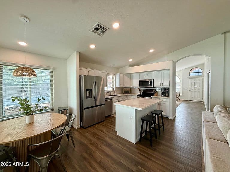 434 S TANINA Street photo 5